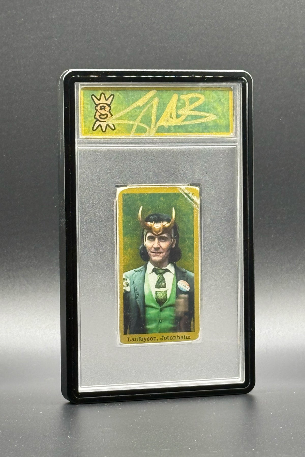 "VARIANT" - President Loki (BASE) 1/12